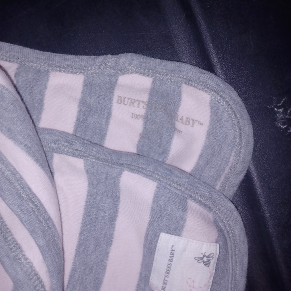 4 Cotten Baby Blankets - Picture 4 of 11